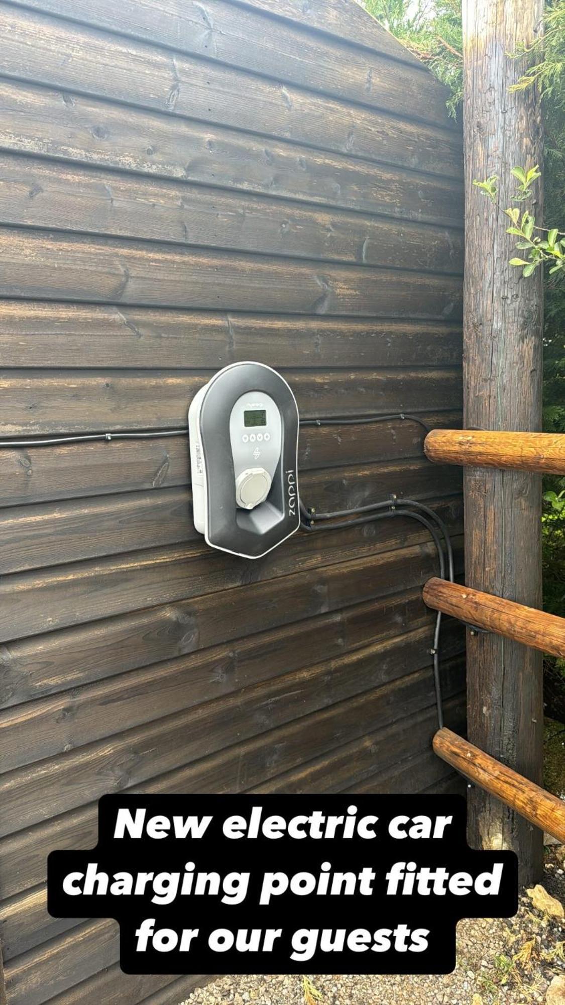 Swallowfield Glamping-Unsinkable Yeovil Exterior photo